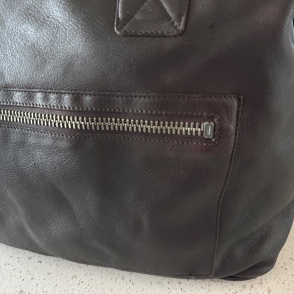 ROOTS CANADA Messenger Bag - Picture 3 of 10